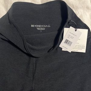 Beyond Yoga shorts NEW